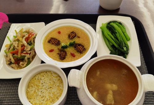 喜寶悉貝月子會(huì )所月子餐