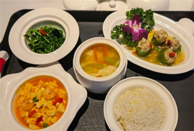 無(wú)錫玥享閣精致月子會(huì )所月子餐