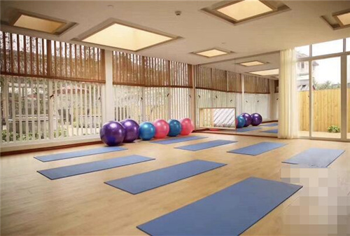 愛(ài)彌兒月子會(huì )所琴臺店