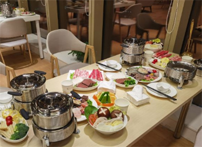 金鷹健康月子會(huì )所月子小火鍋