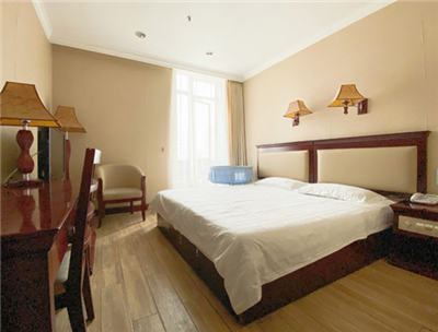 今越滿(mǎn)庭晶致月子會(huì )所房間內景