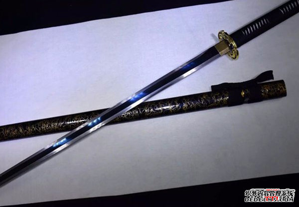 日本十大傳世國寶,三日月宗近是日本天下五劍中最美的劍