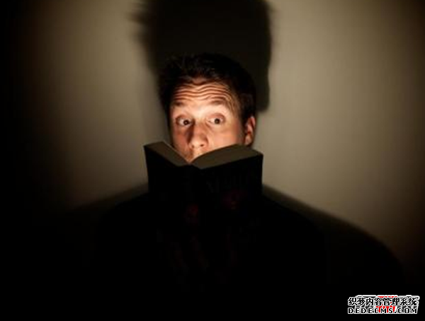 日本靈異節目,世界恐怖之夜主持人讓嘉賓自己找鬼