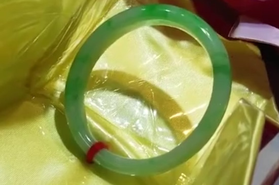 貴妃鐲什么意思