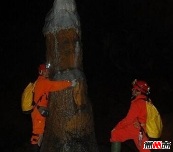湖北利川天坑之謎,坑口直徑3米多發(fā)出惡臭(腐爛棺木)